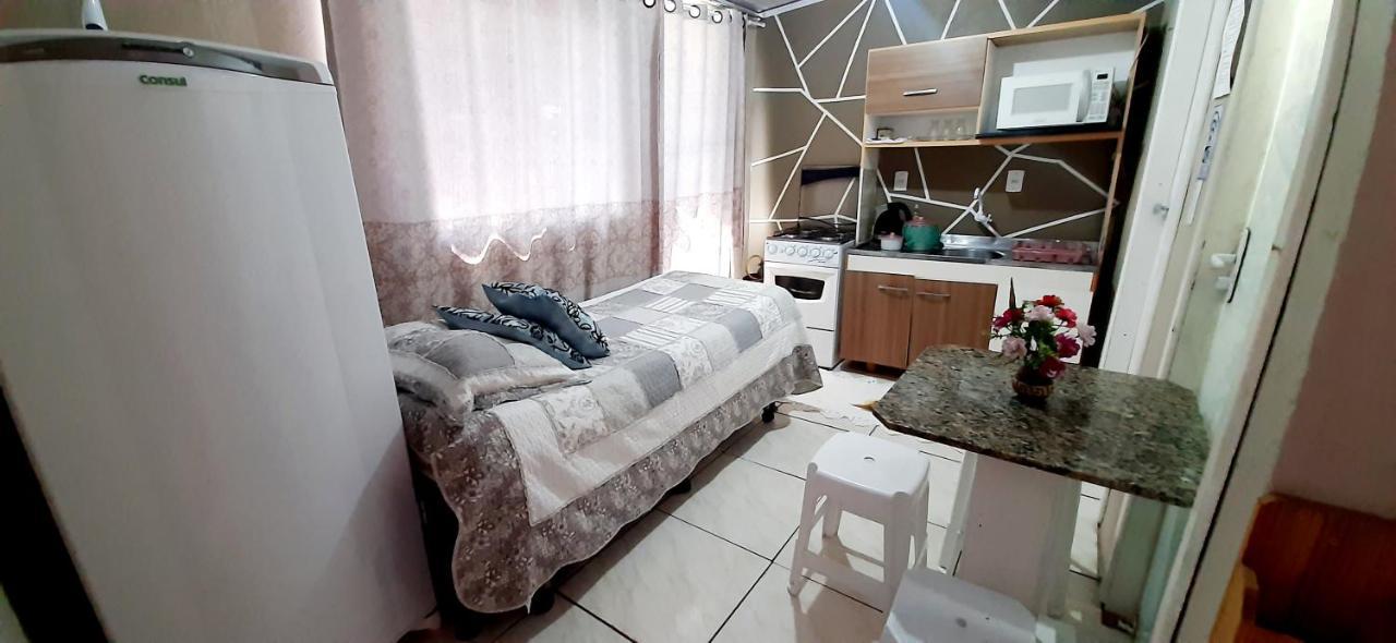 Kitnet K1 Em Torres-Rs - Na Mais Bela Praia Gaucha - Cozinha - Banheiro - Ar Condicionado - Smart Tv 32' - Wi-Fi - Anfitria Superhost No Bnb Exterior foto